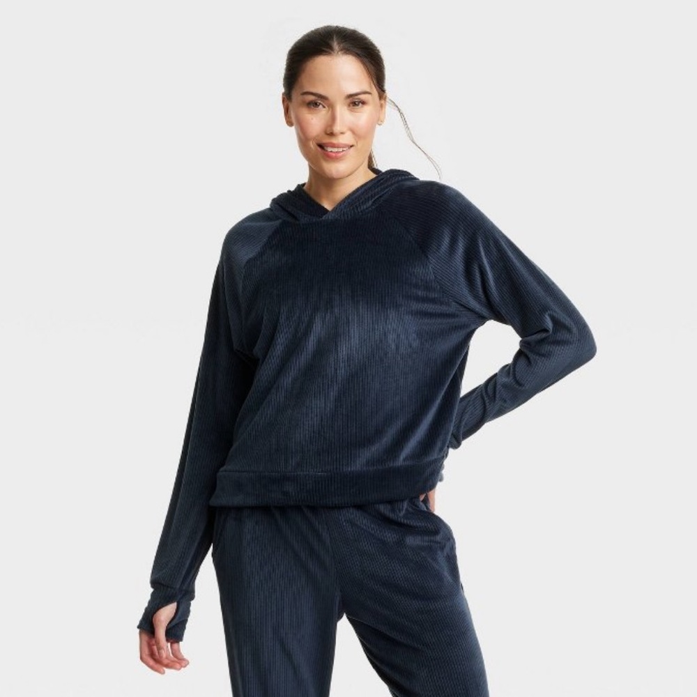 Women's Velour Ribbed Hooded
Sweatshirt - All In Motion™ Navy Blue
XS. NWT